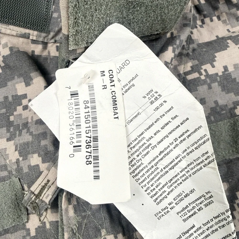 Army Combat Uniform Flame Resistant Coat Medium Reg UCP Digital Camouflage NEW